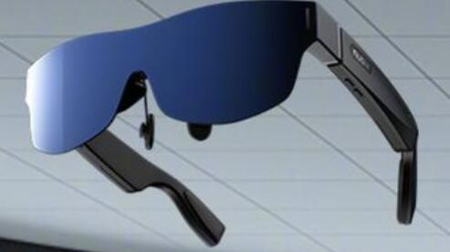 努比亚展示了世界上第一款带有德国莱茵TÜV证书的虚拟显示屏的智能眼镜