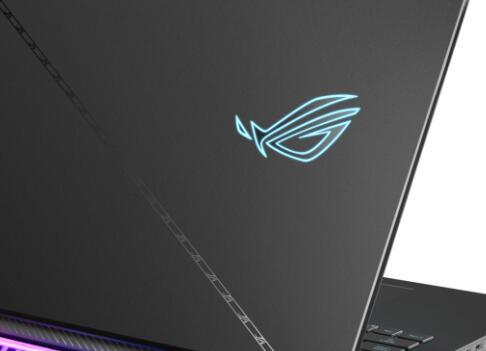 华硕推出新的ROG Strix Scar 16和Scar 18游戏笔记本电脑