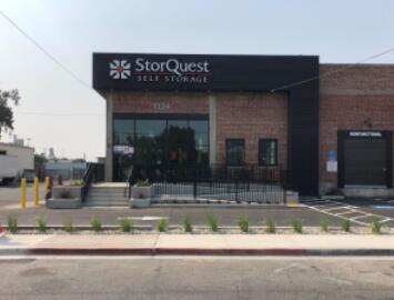 威廉沃伦集团扩大StorQuest产品组合
