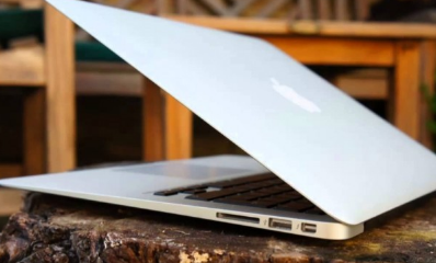 三星称苹果再次推迟推出可折叠iPad/MacBook混合产品