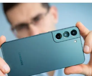 三星Galaxy S23 FE手机的自拍长焦相机细节泄露