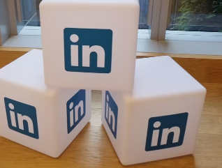 如何将您的简历添加到LinkedIn