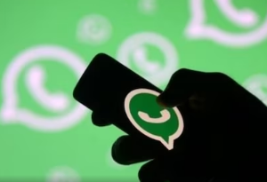 WhatsApp推出创建分享AI贴纸的新功能