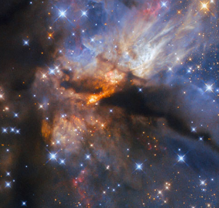 哈勃太空望远镜发现大质量恒星形成区域